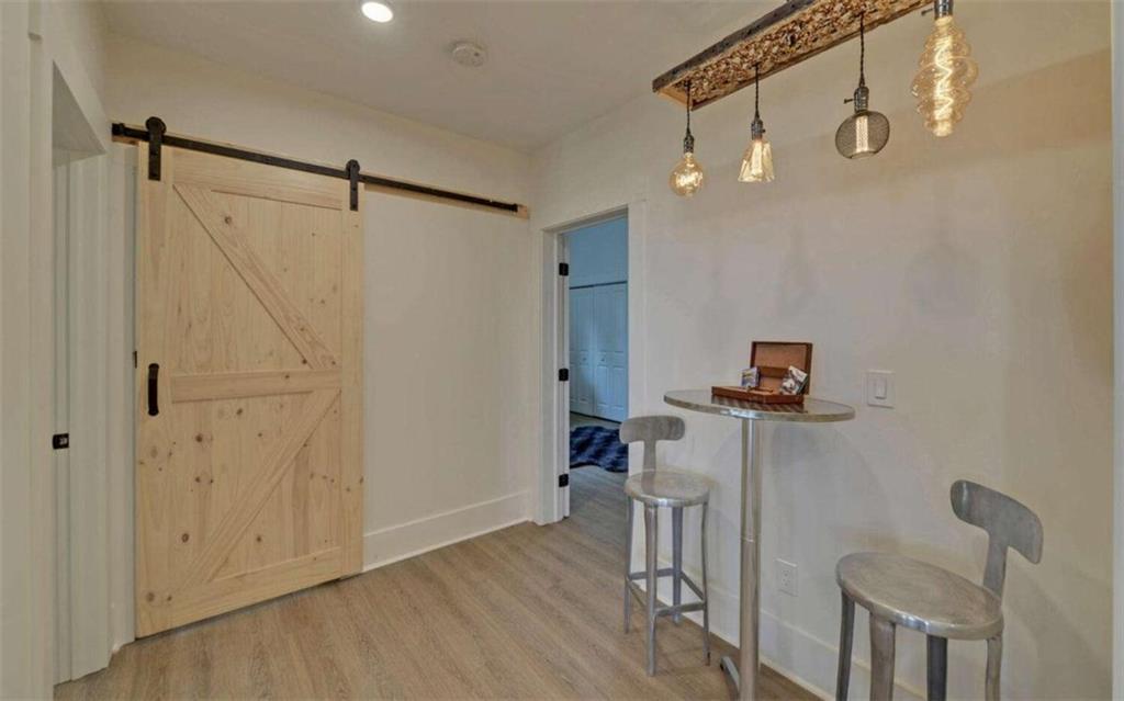 Walnut Mountain - Residential