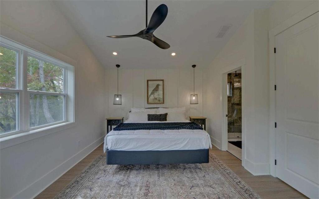 Walnut Mountain - Residential