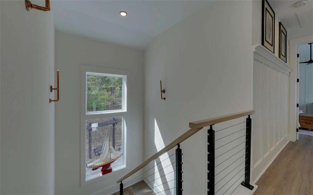 Walnut Mountain - Residential