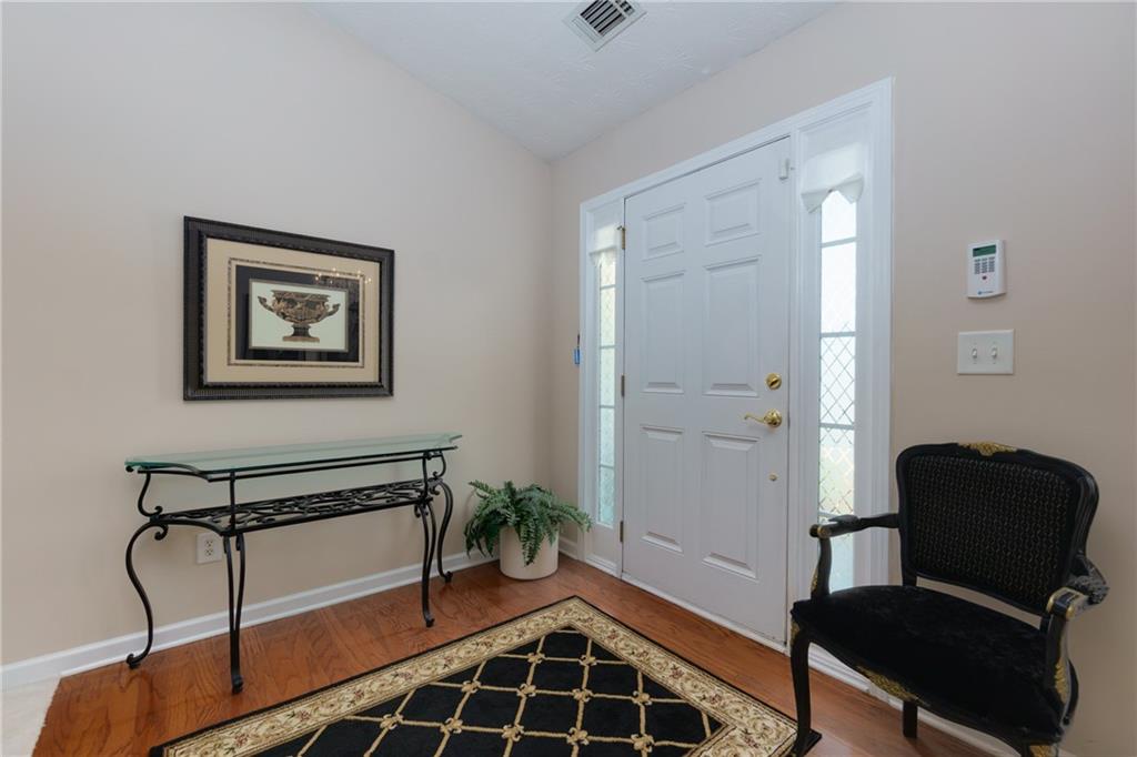 4030 Crescent Walk Lane, Suwanee, Georgia image 3