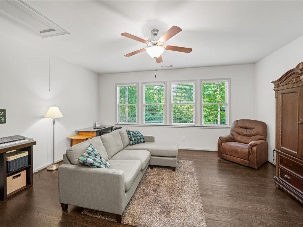 4910 Conover Drive, Atlanta, Georgia image 37
