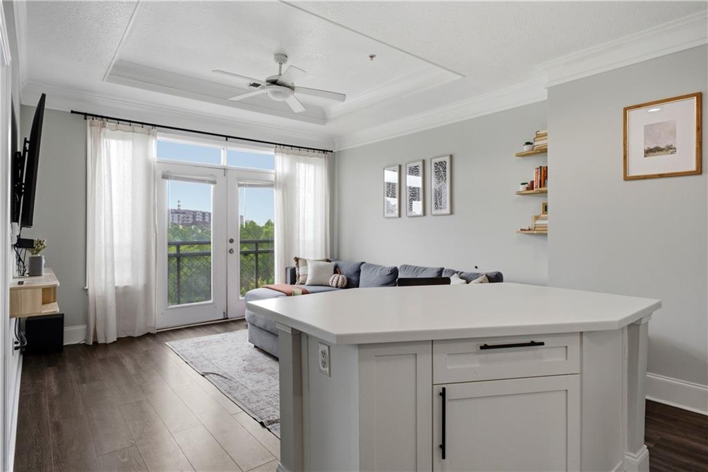 400 17th Street NW 2407