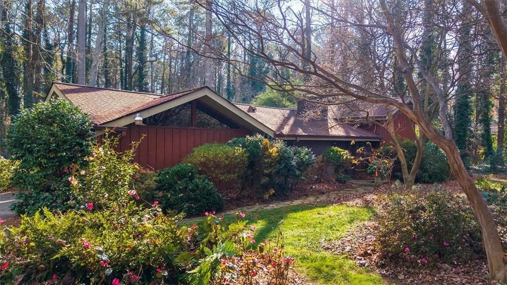 Photo of 5363 Rosser Road, Smoke Rise, GA 30087 (MLS # 7685557)