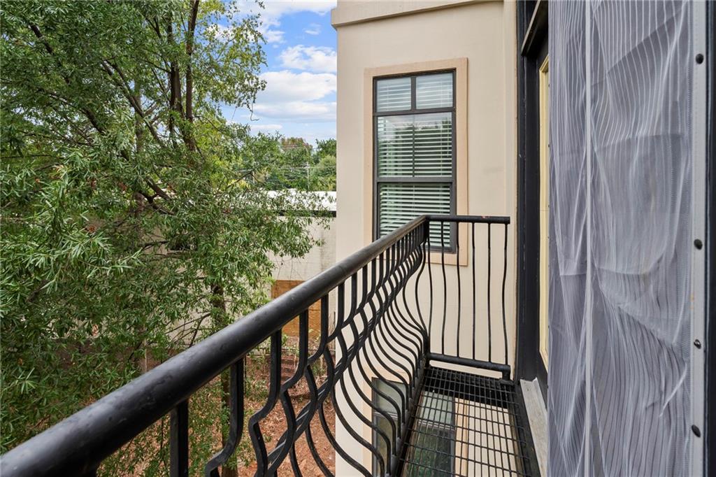 5300 Peachtree Road 2303