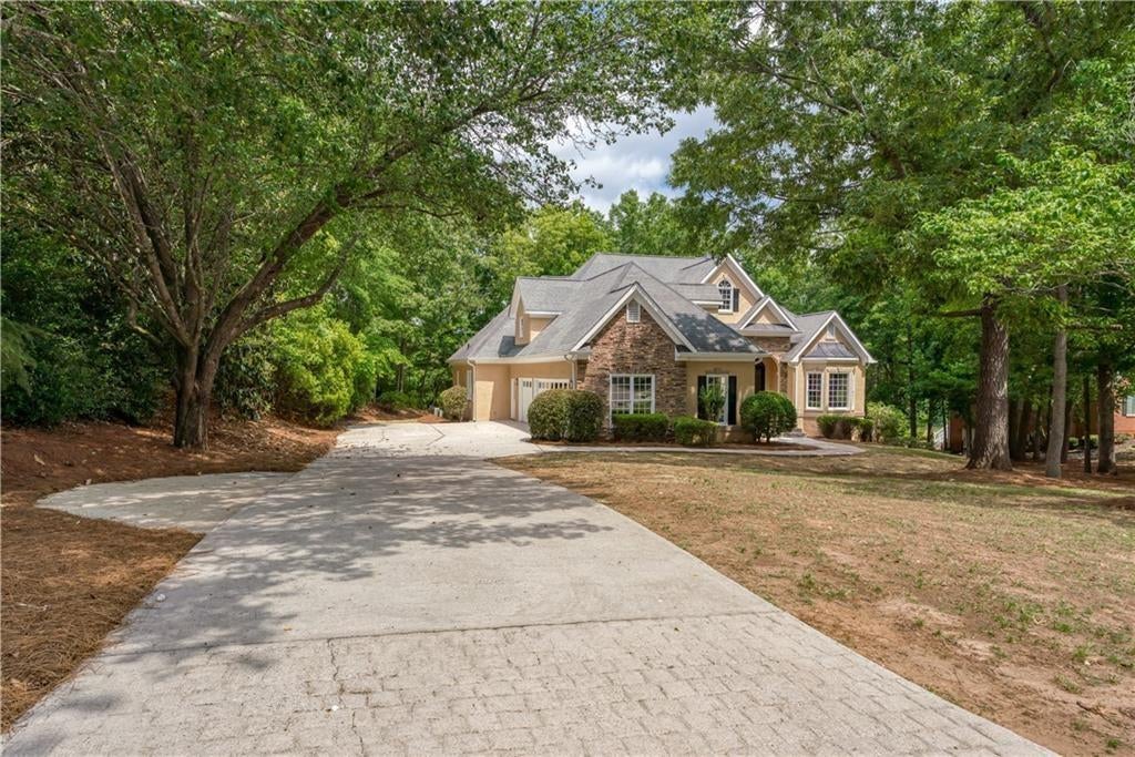 303 Broadmoor Way
