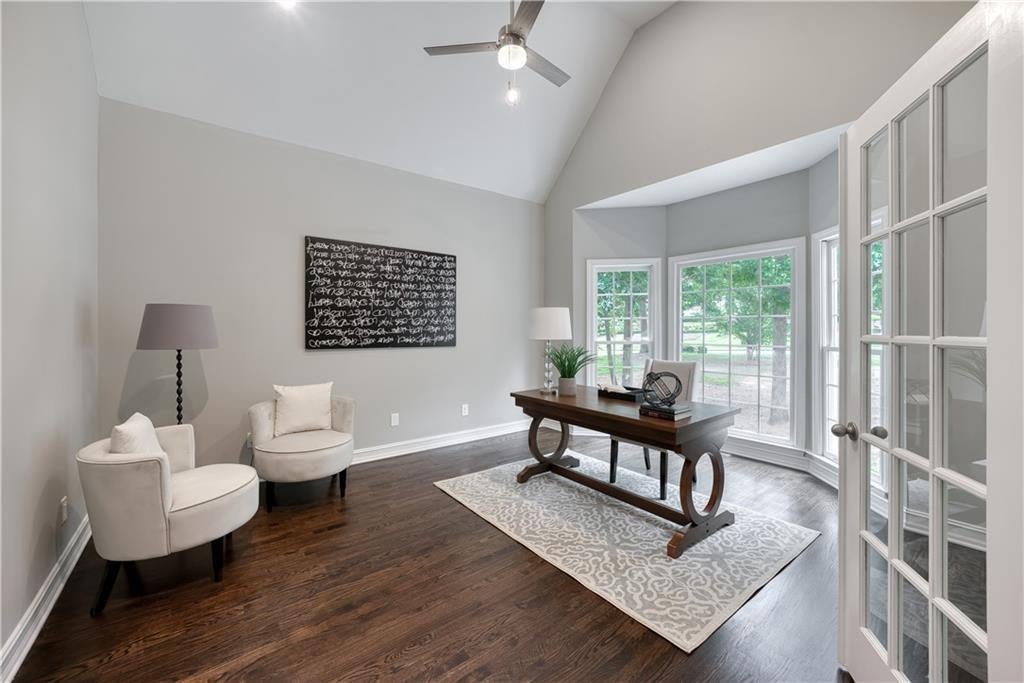 303 Broadmoor Way