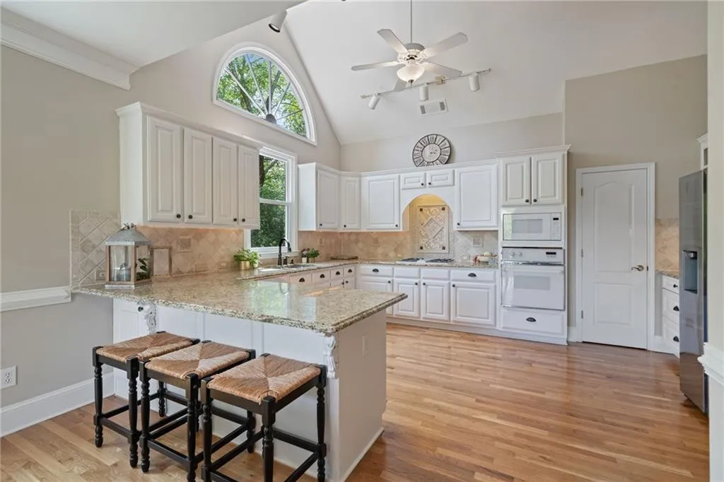 Duluth, Georgia 30097, United States, 4 Bedrooms Bedrooms, ,4 BathroomsBathrooms,Residential,Active,113887