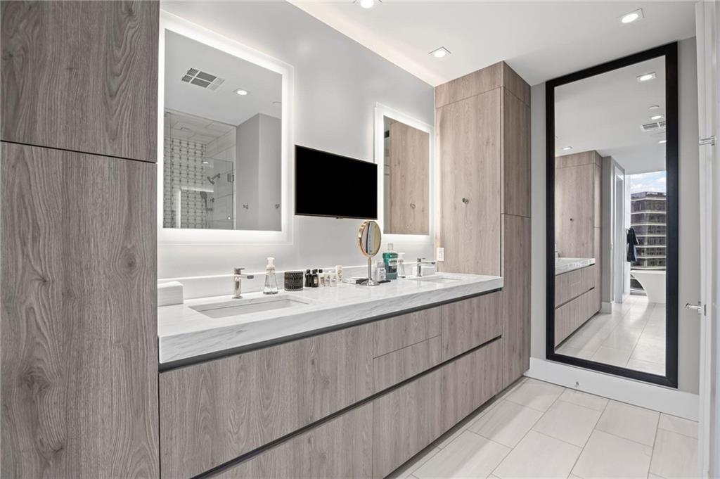 The Charles - Residential