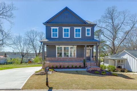 A home in Flowery Branch