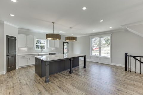 A home in Flowery Branch