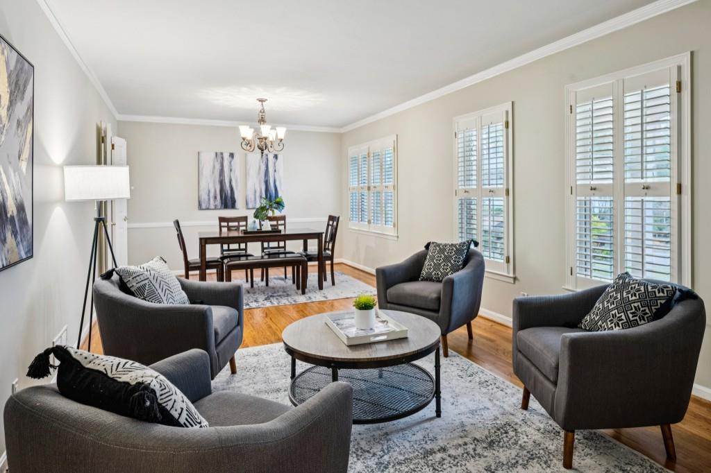 2467 Leslie Drive NE