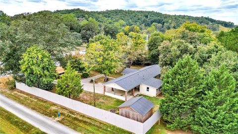 A home in Cartersville