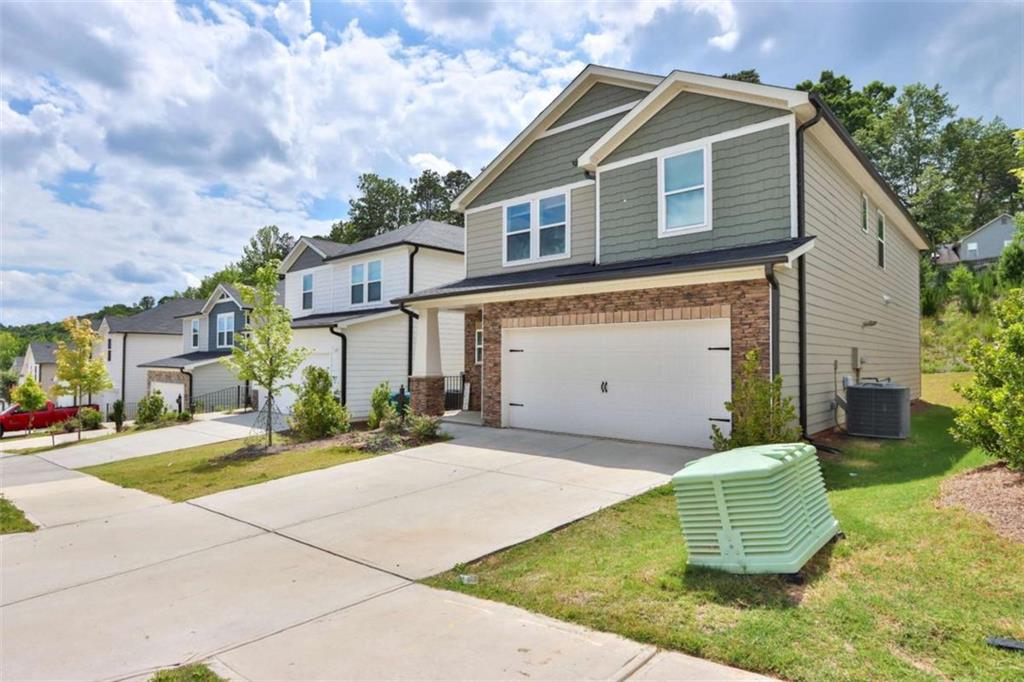 311 Wells Circle, Canton, Georgia image 3