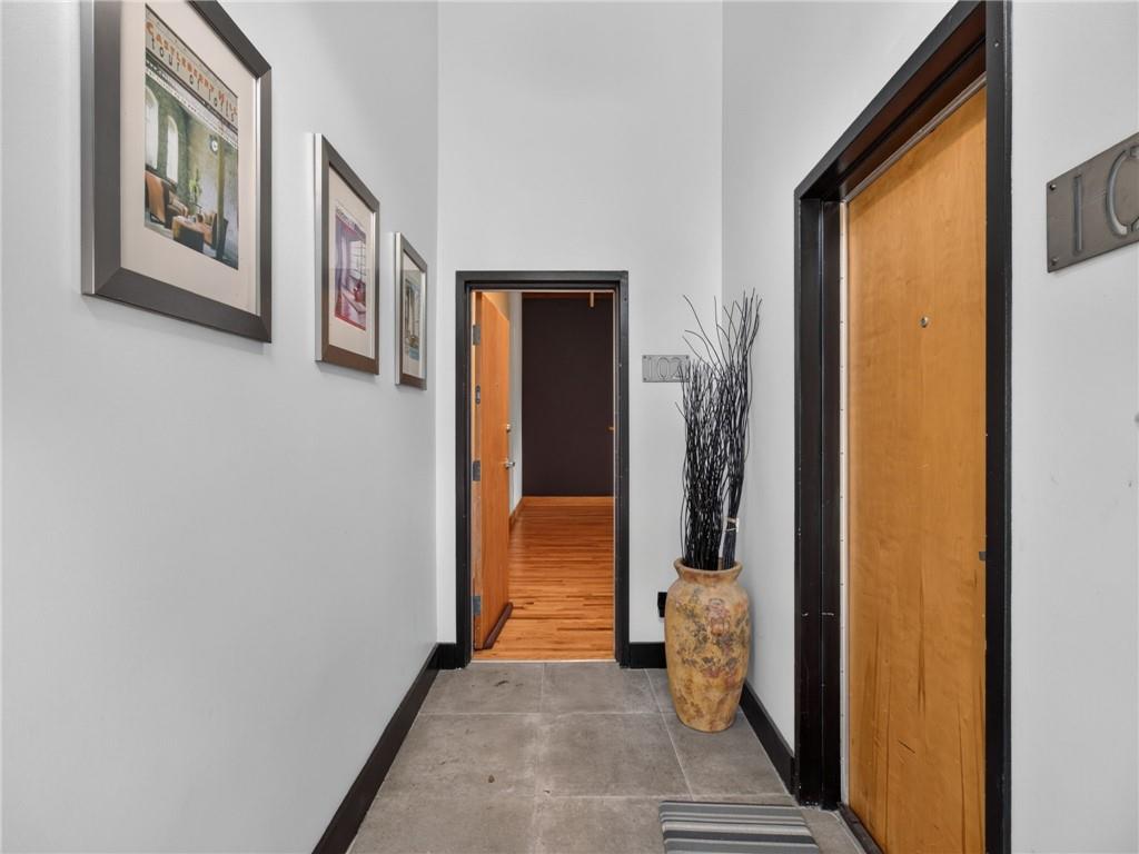 267 Peters Street SW 102