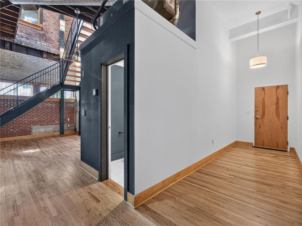 267 Peters Street SW 102