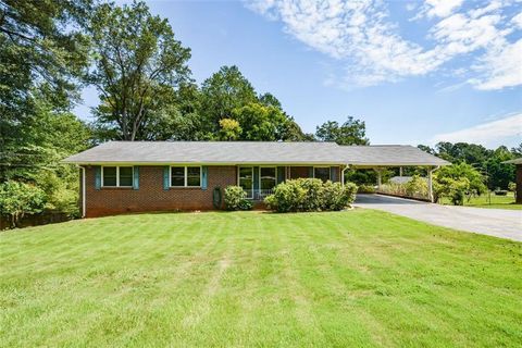 3811 S Hurt Road SW Smyrna GA 30082