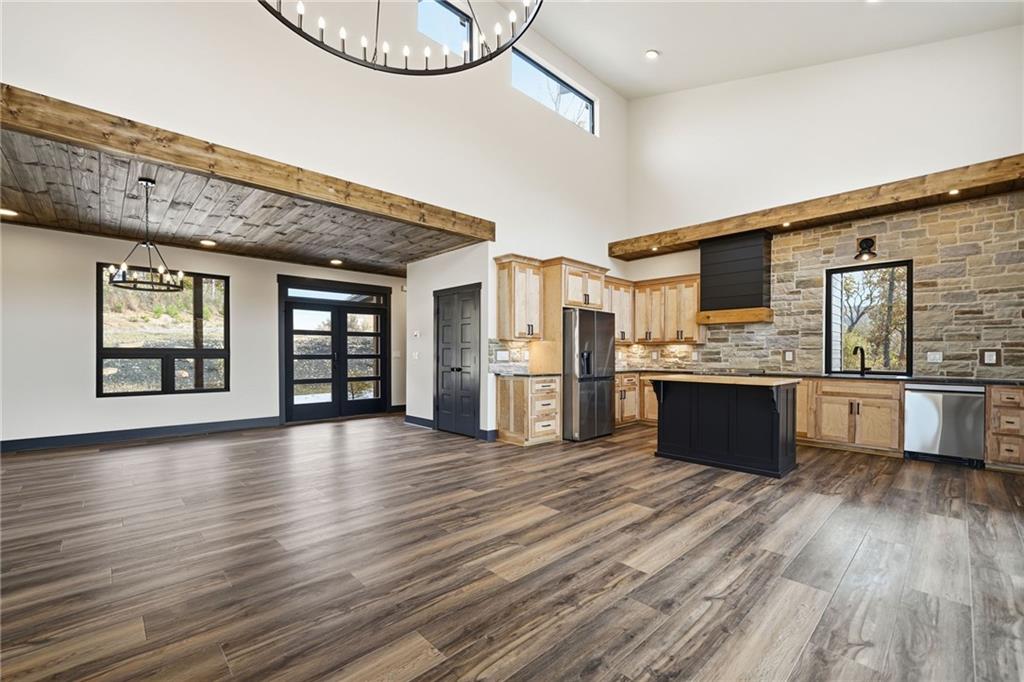 The Vineyard at Yukon - Residential