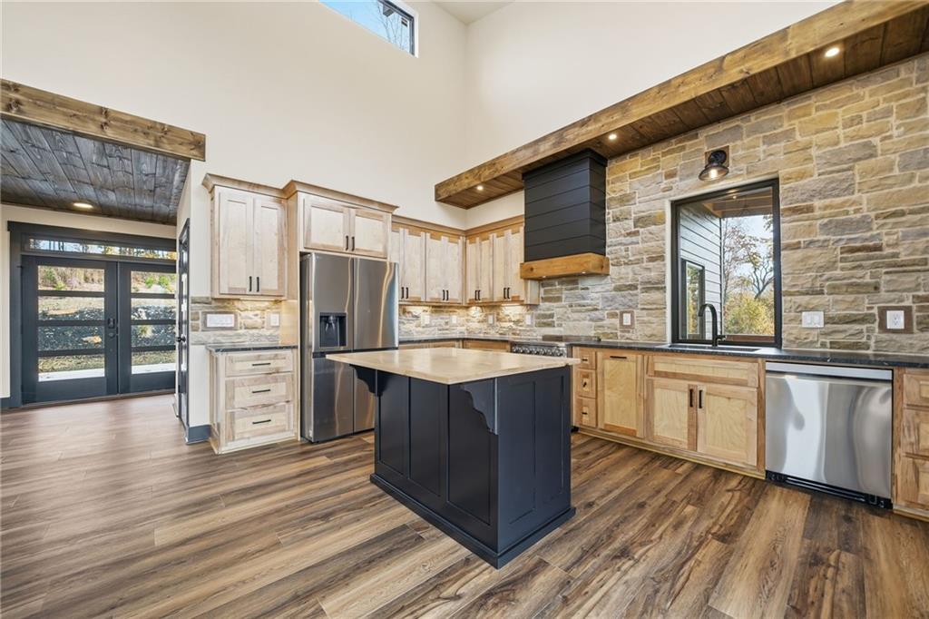 The Vineyard at Yukon - Residential