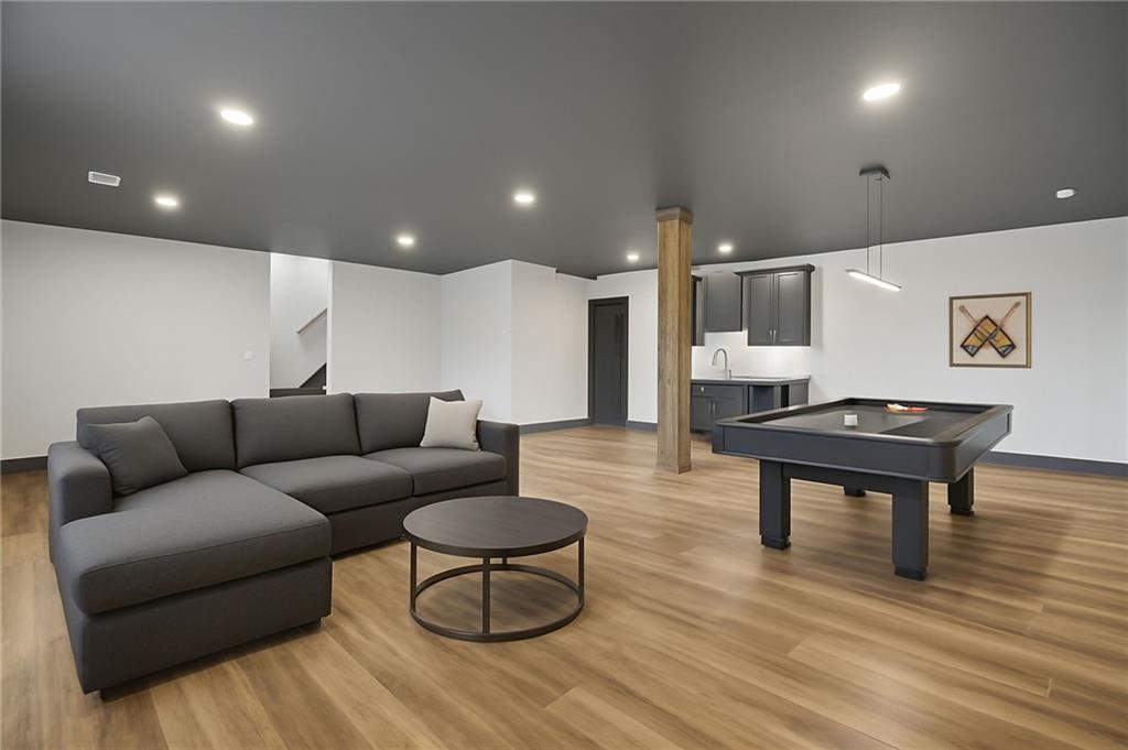 The Vineyard at Yukon - Residential