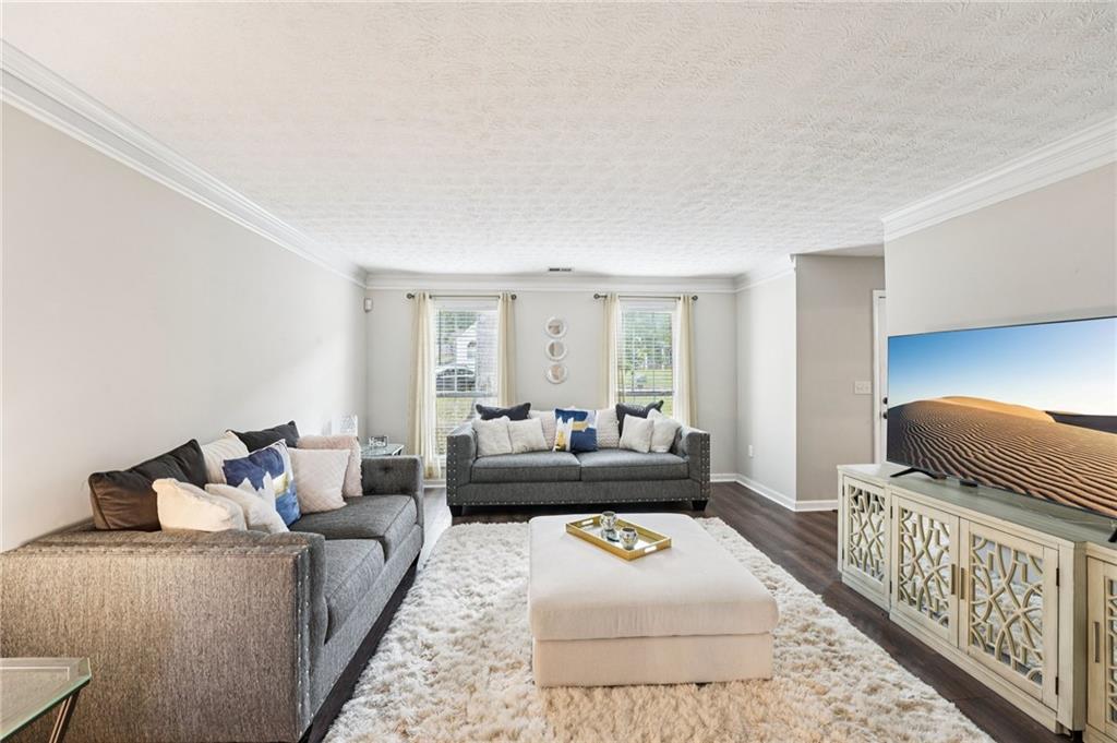 12203 Crestwood Court