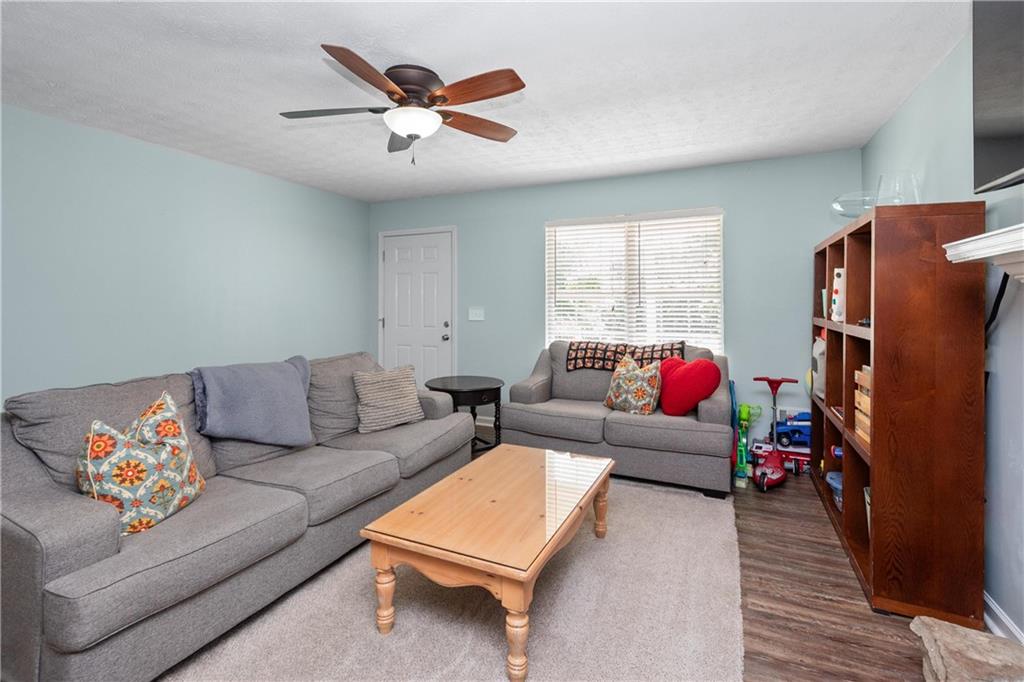 153 Creek side Drive