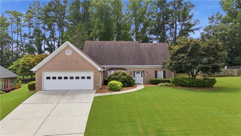 Homes For Sale - 345 N Farm Drive<br/> Alpharetta, GA 30004