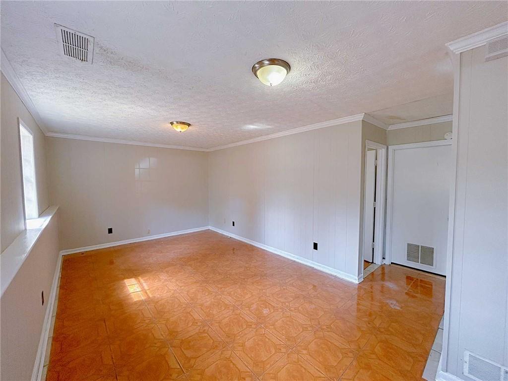 566 Aberdeen Drive, Stone Mountain, Georgia image 13