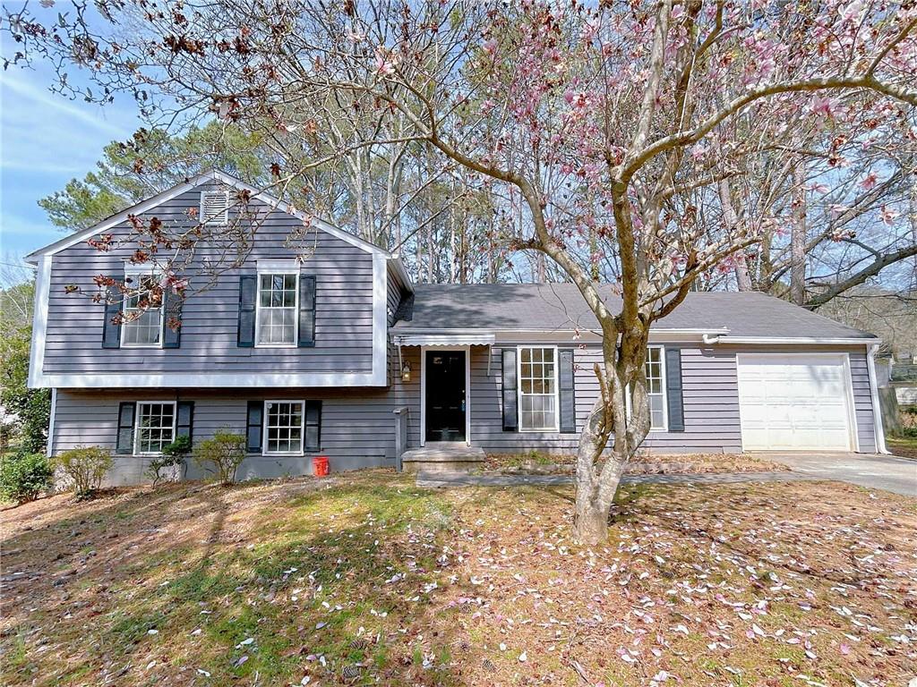 566 Aberdeen Drive, Stone Mountain, Georgia image 1