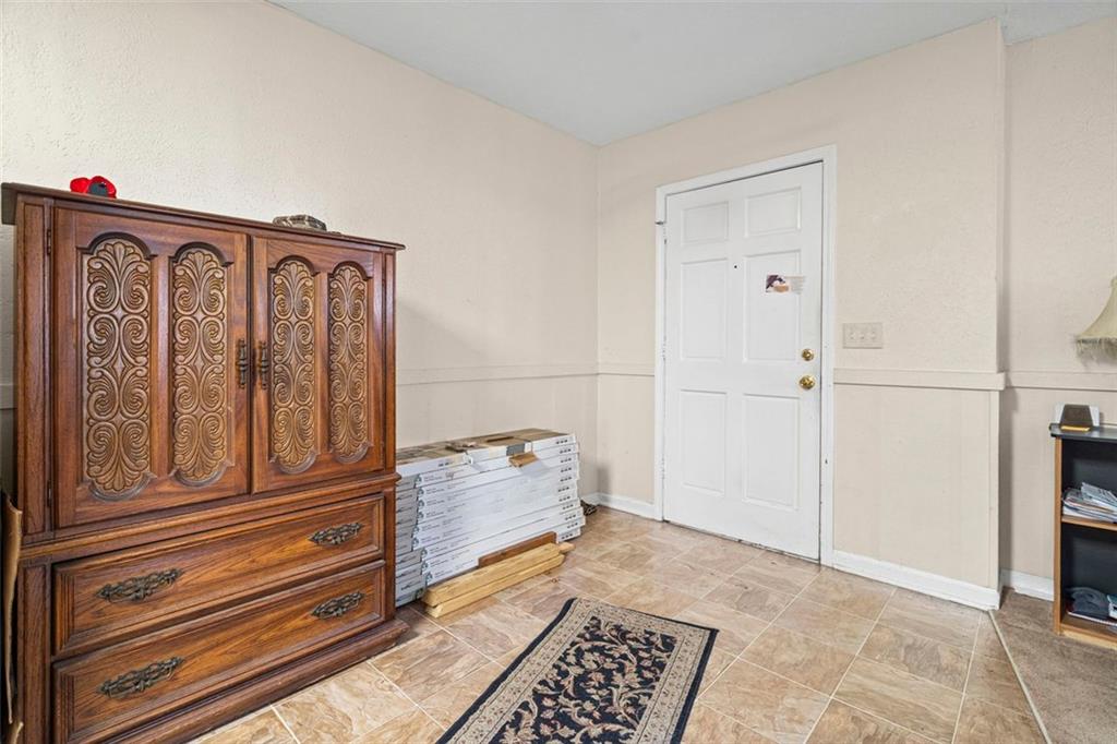 1450 SHADOWBROOK Drive