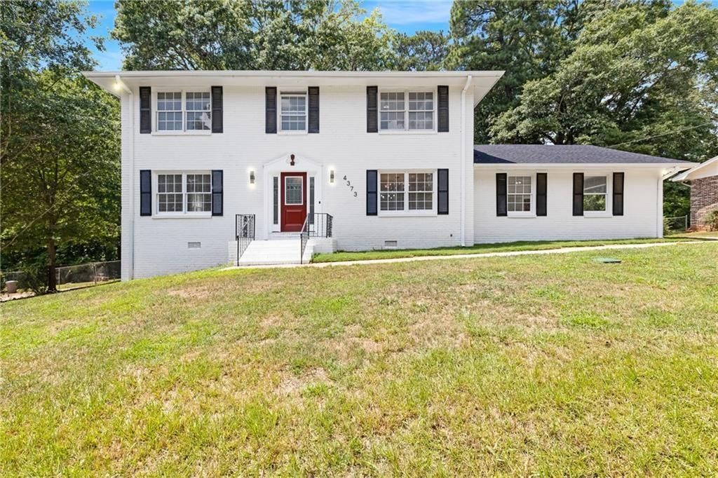 Photo of 4373 Buckingham Circle, Decatur, GA 30035 (MLS # 7704387)