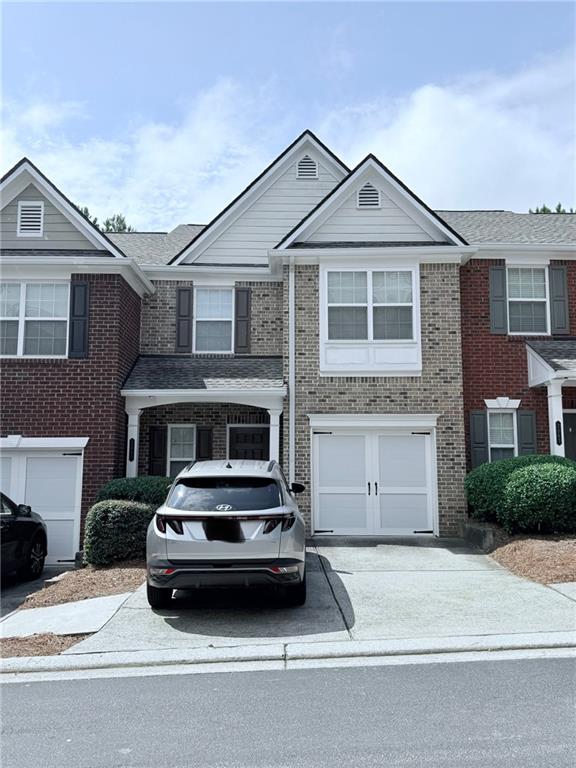 Welcome to this spacious and well-maintained 2-story townhouse featuring 3 bedrooms and 2.5 bathrooms—perfect for families, professionals, or investors. Located in a highly rated school district, this home offers both comfort and convenience.
Enjoy easy access to Peachtree Industrial Blvd and I-85, making your commute a breeze. You're just minutes away from grocery stores, shopping malls, restaurants, and local parks—everything you need is right around the corner!
Whether you're relaxing at home or exploring the vibrant surrounding area, this townhouse is a great place to call home.