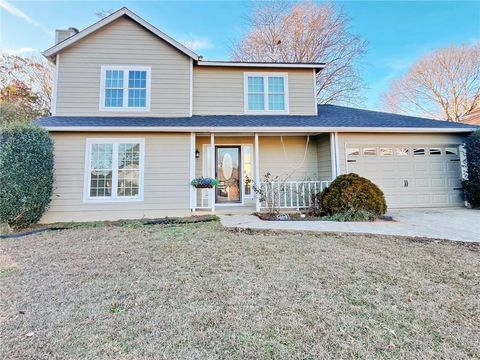 Photo of 2896 Landington Way, Duluth, GA 30096 (MLS # 7726468)