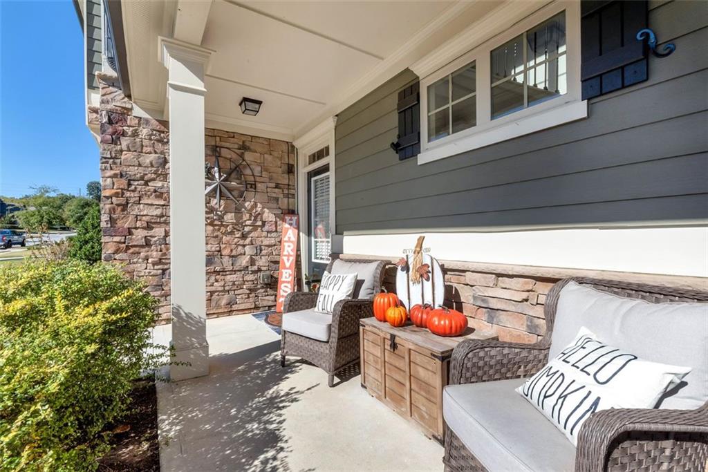 6628 Rivergreen Road, Flowery Branch, Georgia image 3