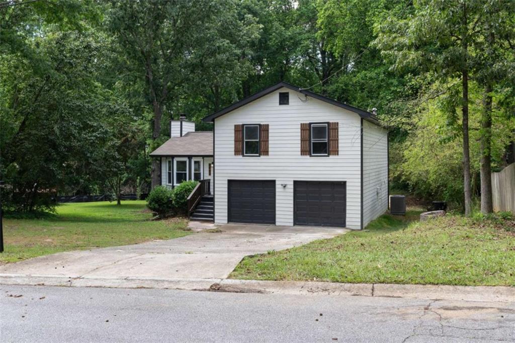 2442 Falcon Court