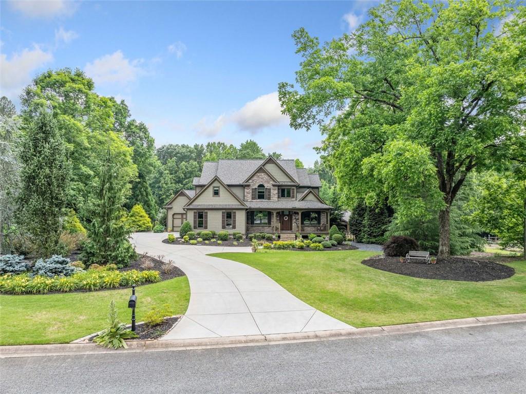 407 MAPLE RIDGE Court