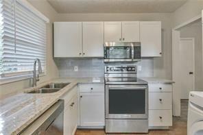 931 BLACK OAK Drive SE