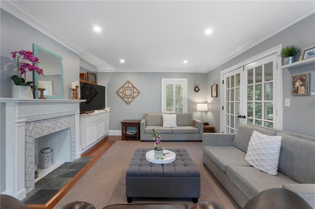 4105 Peachtree Dunwoody Road NE