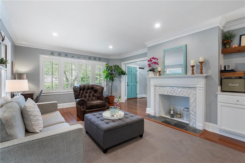 4105 Peachtree Dunwoody Road NE