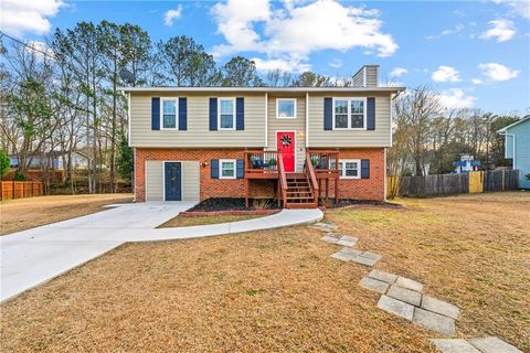 A home in Powder Springs