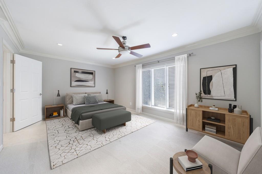 13 Ivy Square NE