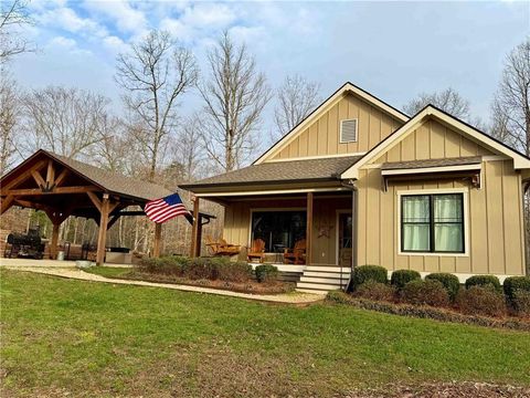 Homes For Sale - 5240 Highway 17<br/> Clarkesville, GA 30523