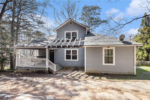 Homes For Sale - 1585 Golden Pond Pass<br/> Buchanan, GA 30113