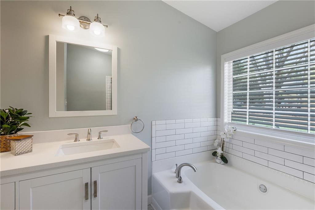 11370 Ridge Hill Drive, Alpharetta, Georgia image 20