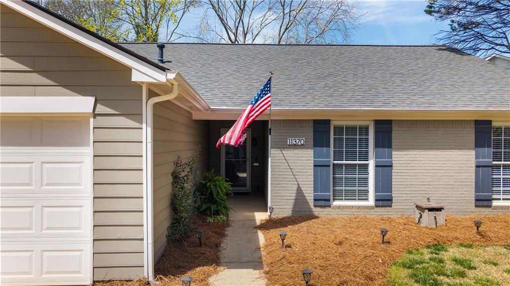 11370 Ridge Hill Drive, Alpharetta, Georgia image 2