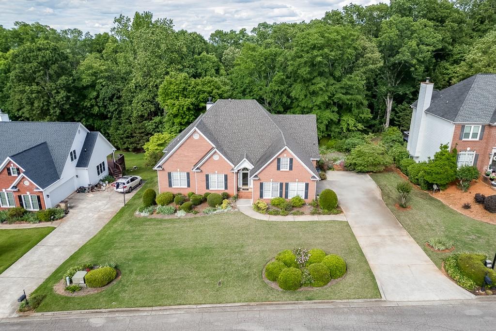 5931 Legend Court, Hoschton, Georgia image 3