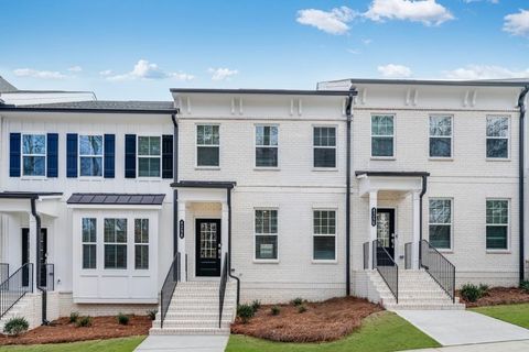 Townhouse For Sale - 4296 Robert Alley Aly<br/> Doraville, GA 30360