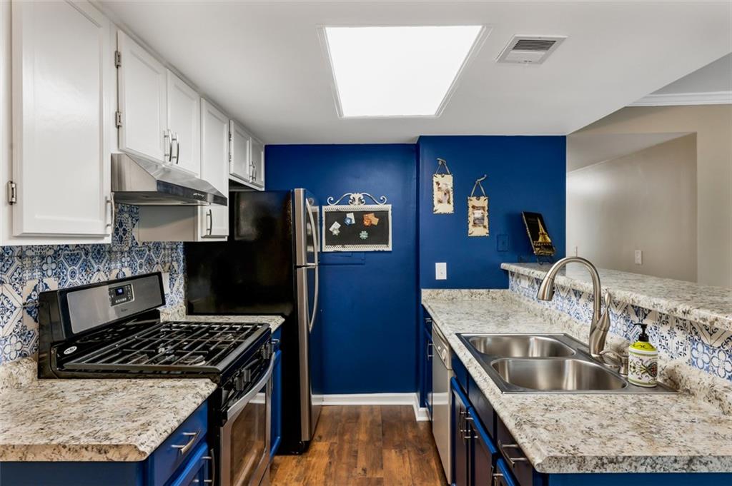 Henderson Place - Residential Lease