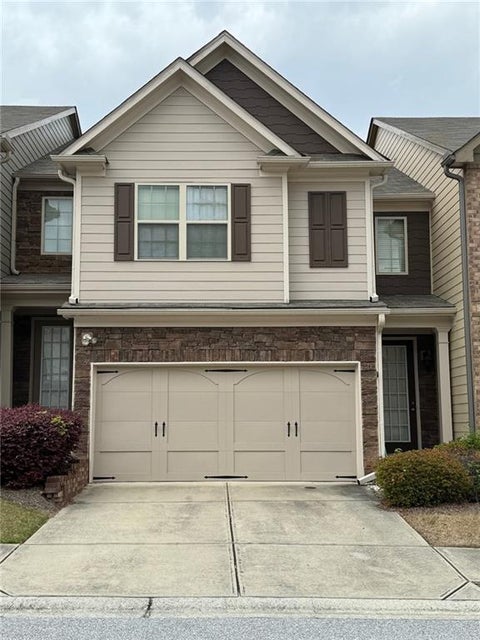 Townhouse For Sale - 2306 Bellyard Drive<br/> Buford, GA 30519