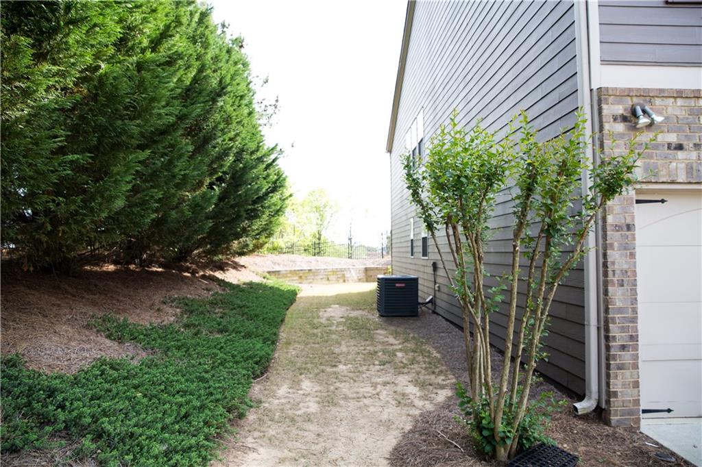 2722 Sardis Chase Court