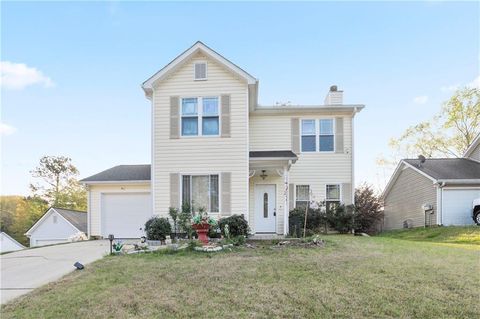 Homes For Sale - 176 Bay Court Drive<br/> Henry County, Stockbridge, GA 30281